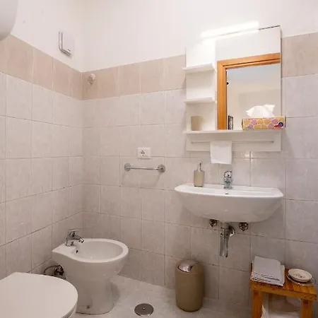 Casa Stella In Centro Su 3 Piani Ingresso Indipendente * Gubbio