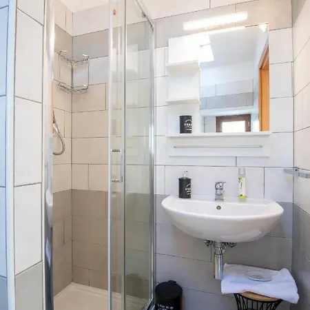 Casa Stella In Centro Su 3 Piani Ingresso Indipendente * Gubbio