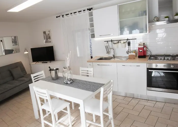 Apartamento Casa Stella In Centro Su 3 Piani Ingresso Indipendente Gubbio